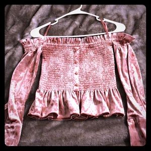 Greyson 🖤 off shoulder top